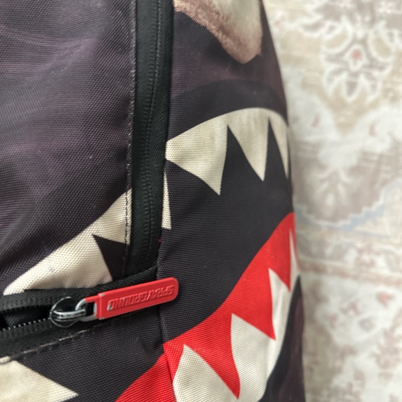 Sprayground Marvel Venom Backpack Black and  Red - Picture 5 of 8